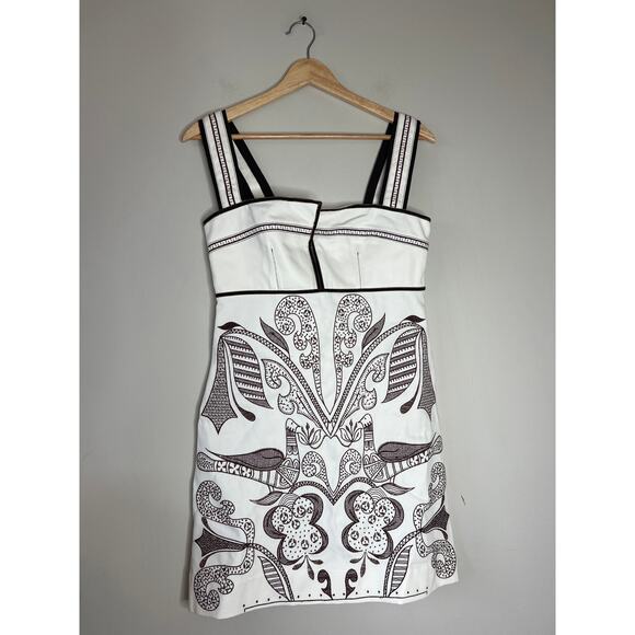 NEW Lug Von Siga V-Notch Neckline Smocked A-Line Molly Mini Dress White Size: 6 - Picture 2 of 7